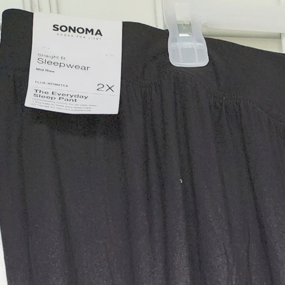 Black 2X mid rise, straight fit pants